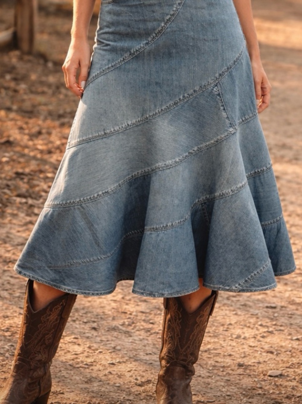 Lauren Ralph Lauren Denim Skirt Size 10 Fit and Flare Western Boho Midi Blue